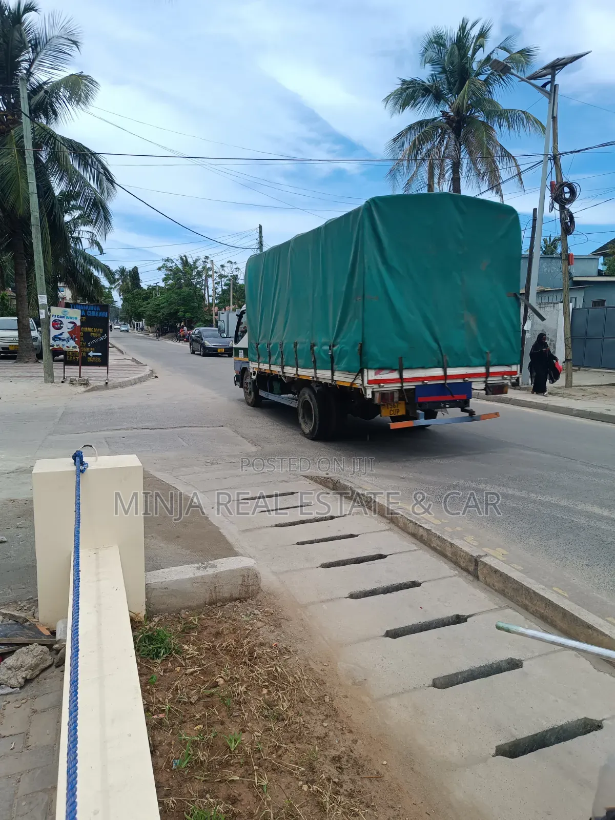 Shop or an Office for Rent in Kinondoni in Kinondoni
