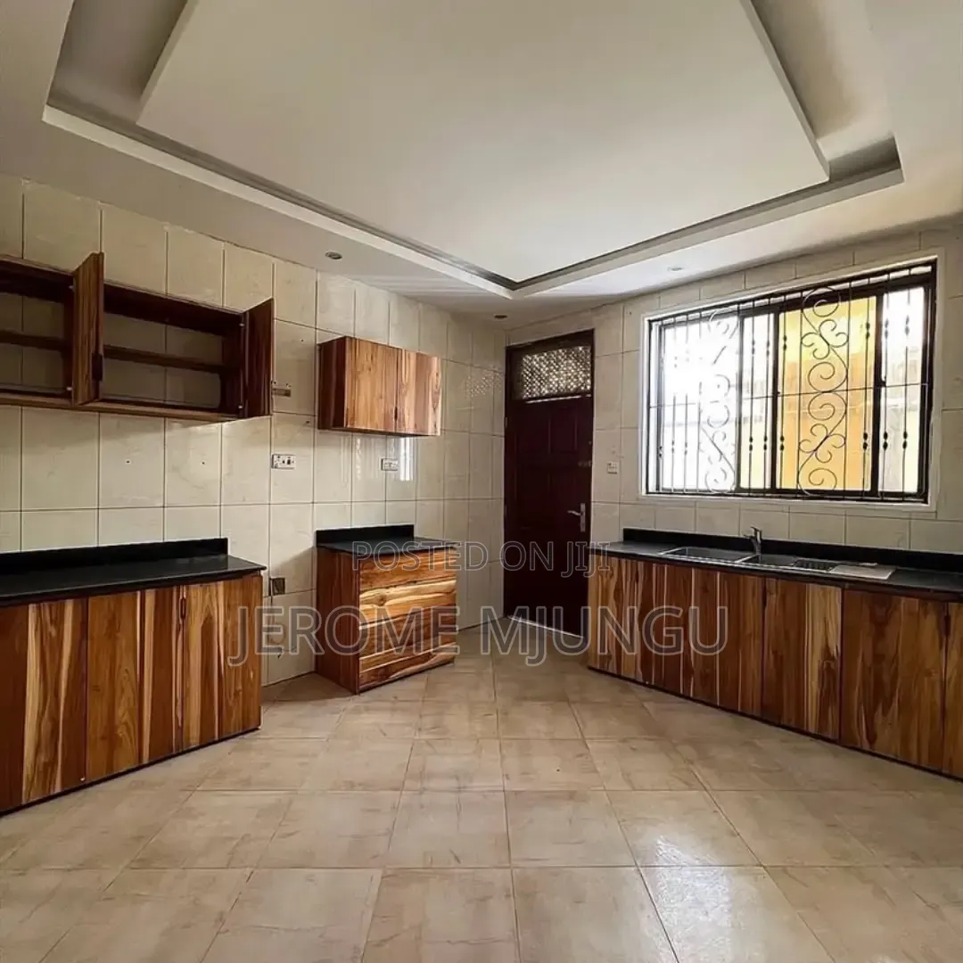 4bdrm Villa in Mikocheni for rent in Mikocheni