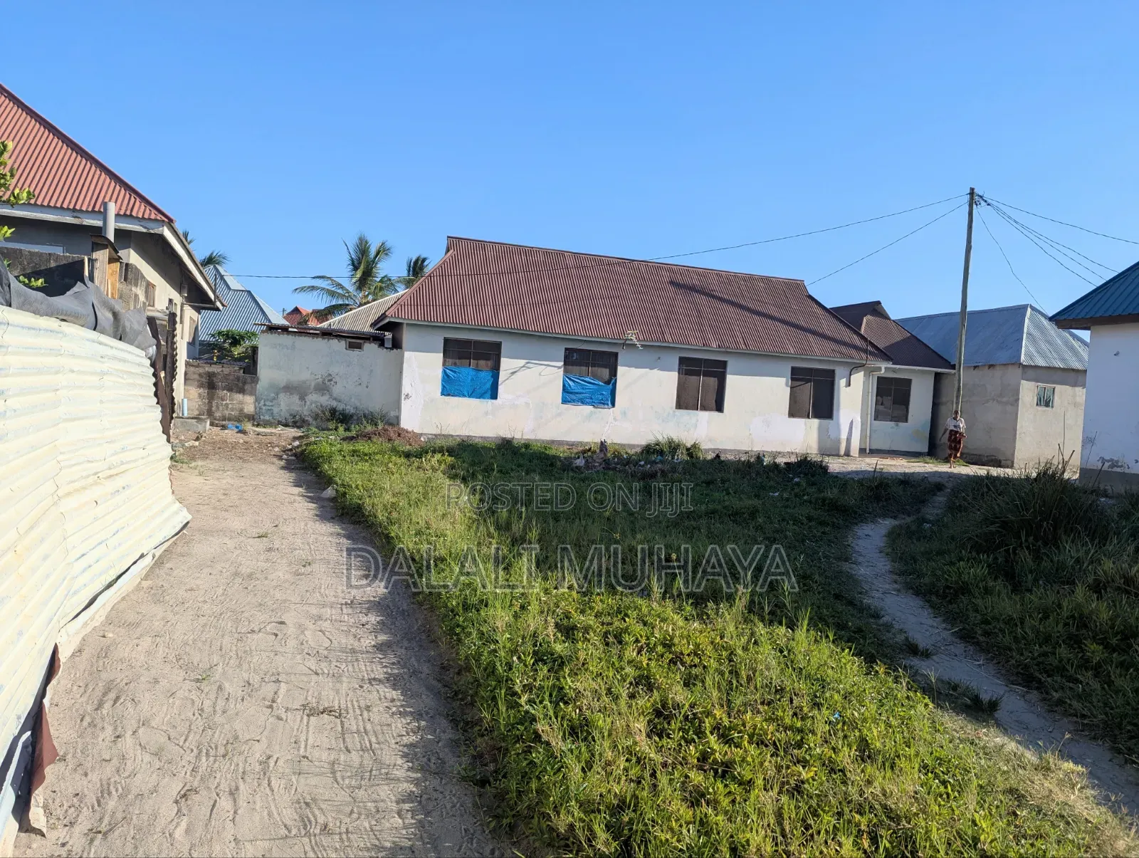Kiwanja K I N a U Z W a TSH 11,000,000 Milioni in Pugu