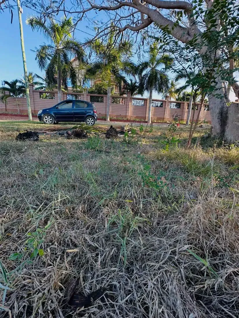 Sea View Plot Area SQM 1000 for Sale at Salasala in Mbezi Beach
