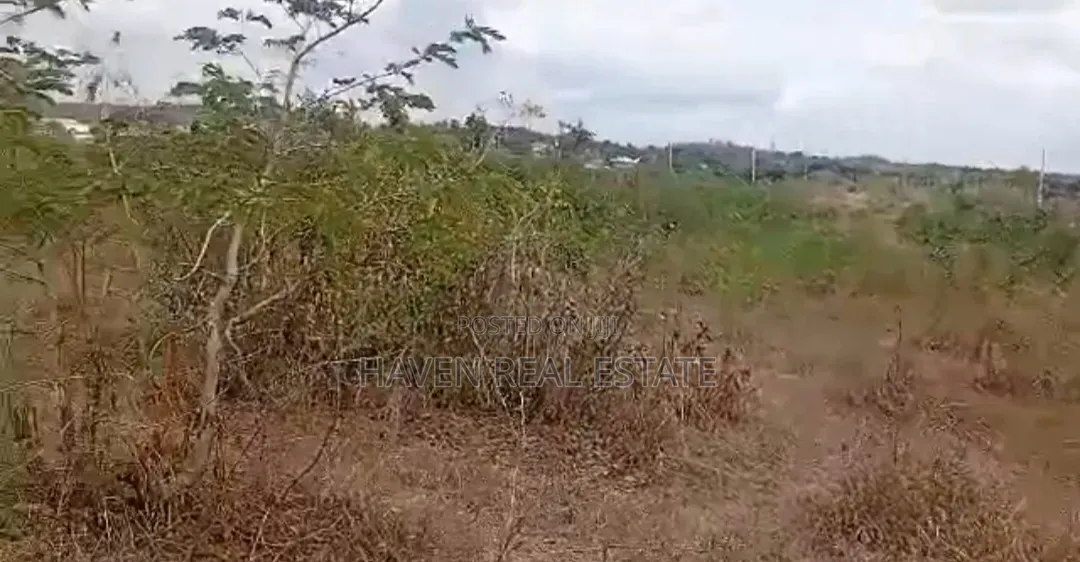 Eneo La Main Road Linauzwa Kiluvya in Kiluvya