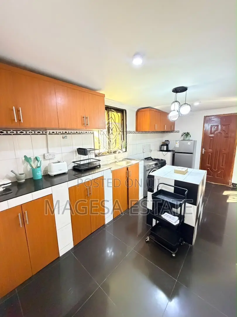 Furnished 2bdrm House in Oyster Bay for rent in Oyster Bay