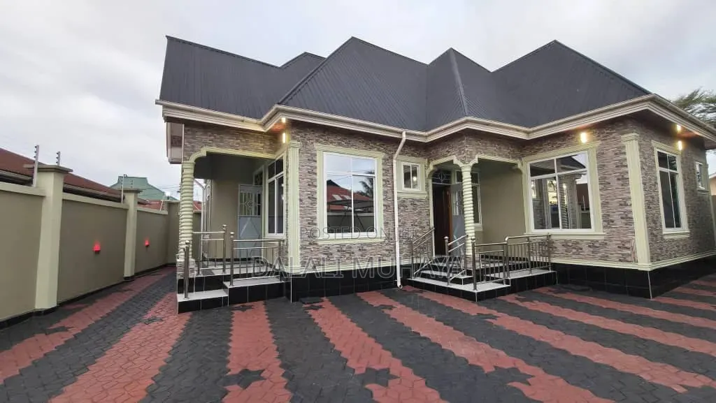 4bdrm House in Chamazi, Mbagala for sale in Mbagala