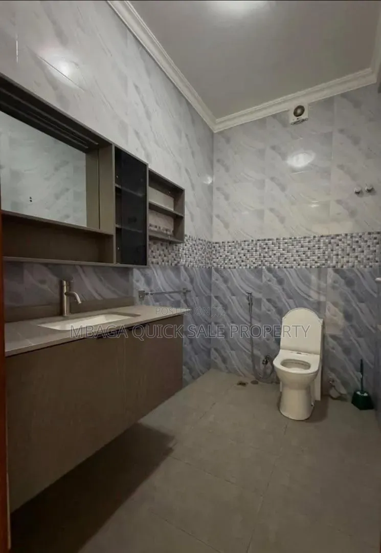 Furnished 3bdrm Villa in Oyster Bay for sale in Oyster Bay