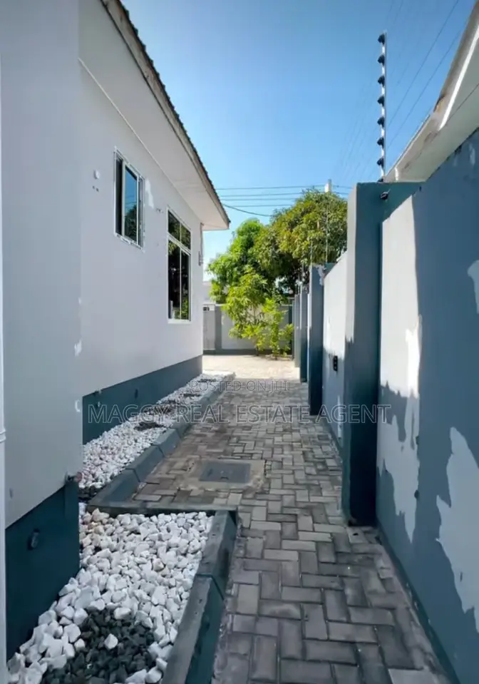 3bdrm House in Bunju Beach for rent in Bunju