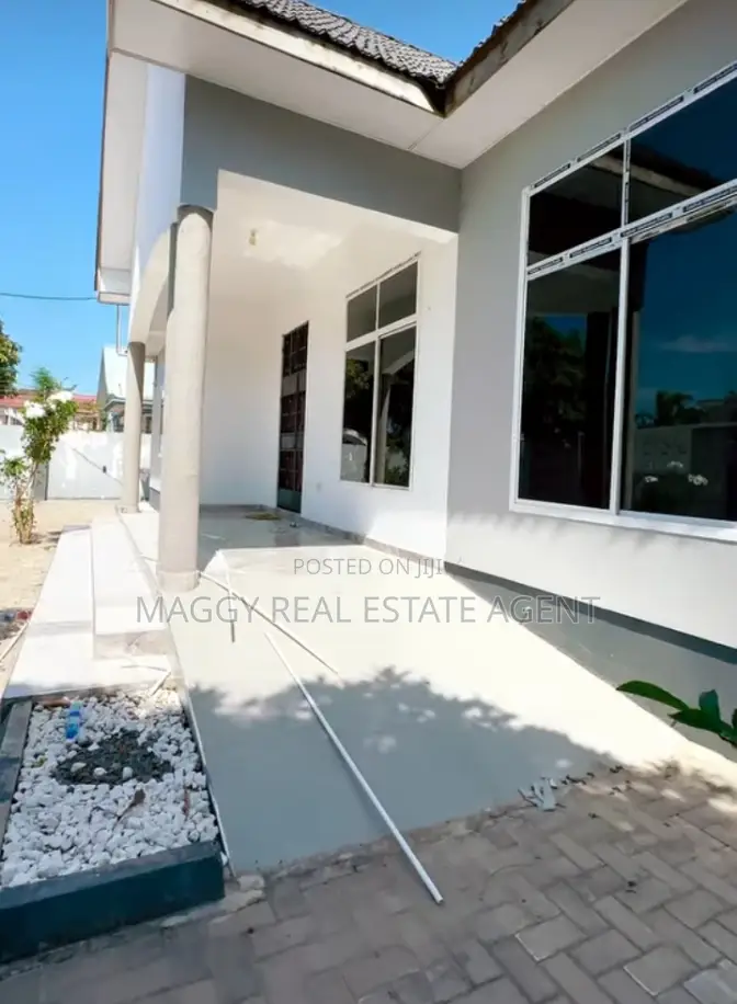 3bdrm House in Bunju Beach for rent in Bunju