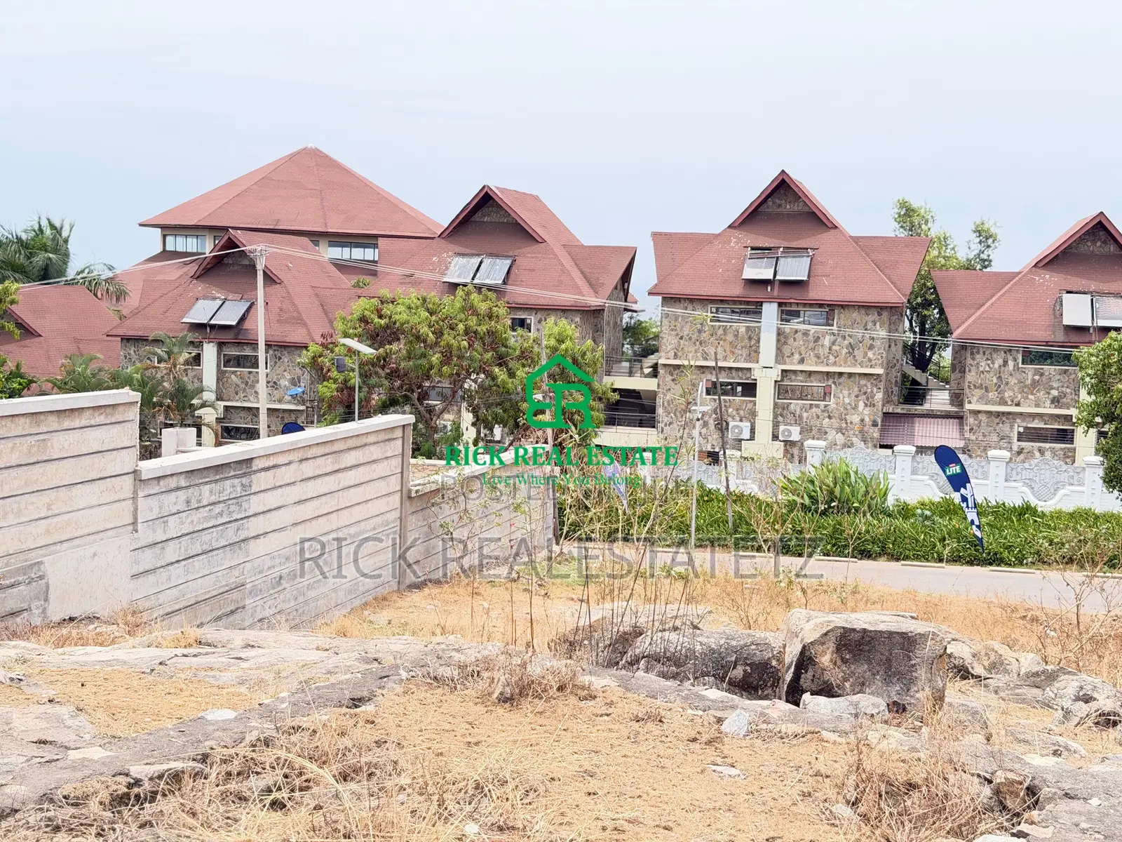 Kiwanja Kinauzwa Ilemela - Airport Mkabal Na Malaik Beach Resort Hotel in Ilemela Ward