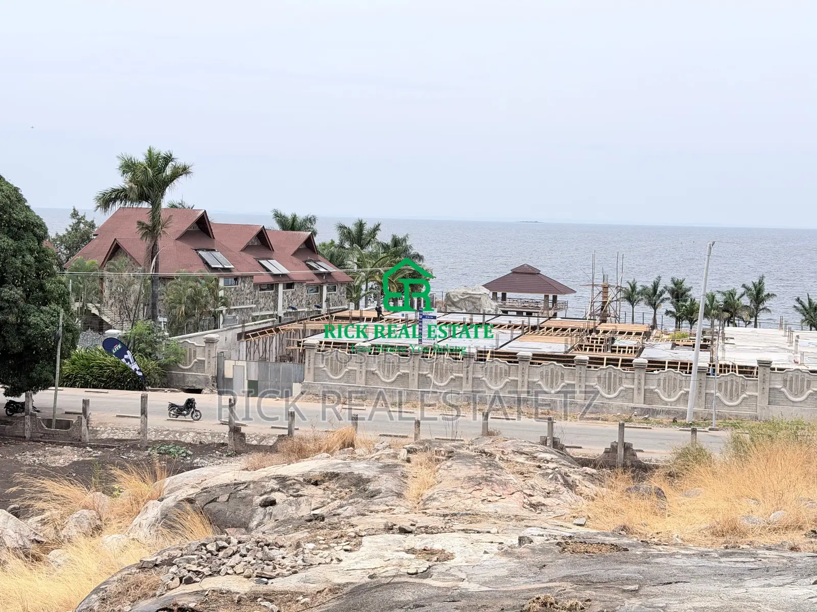 Kiwanja Kinauzwa Ilemela - Airport Mkabal Na Malaik Beach Resort Hotel in Ilemela Ward