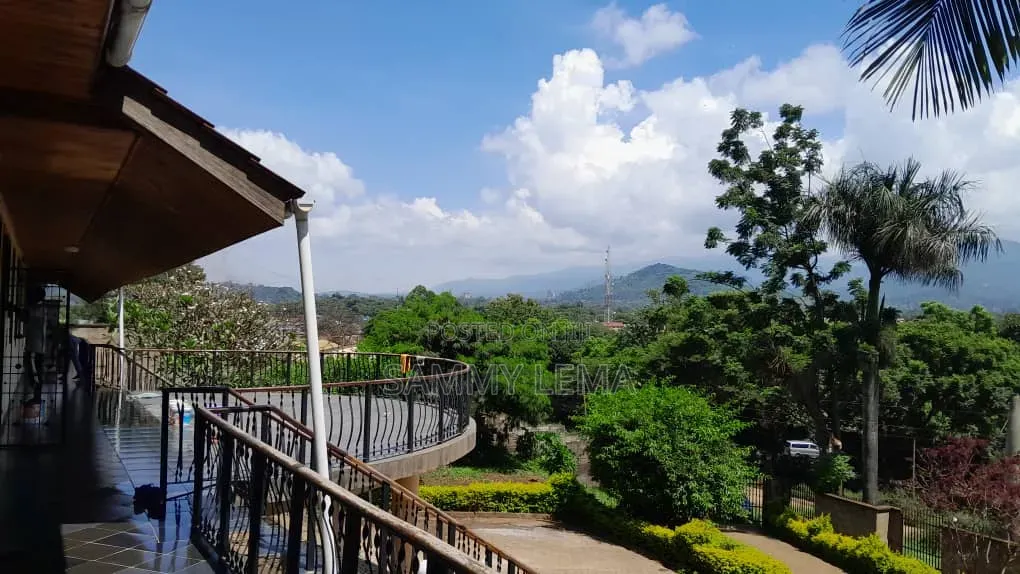 5bdrm Bungalow in Block C, Njiro for sale in Njiro