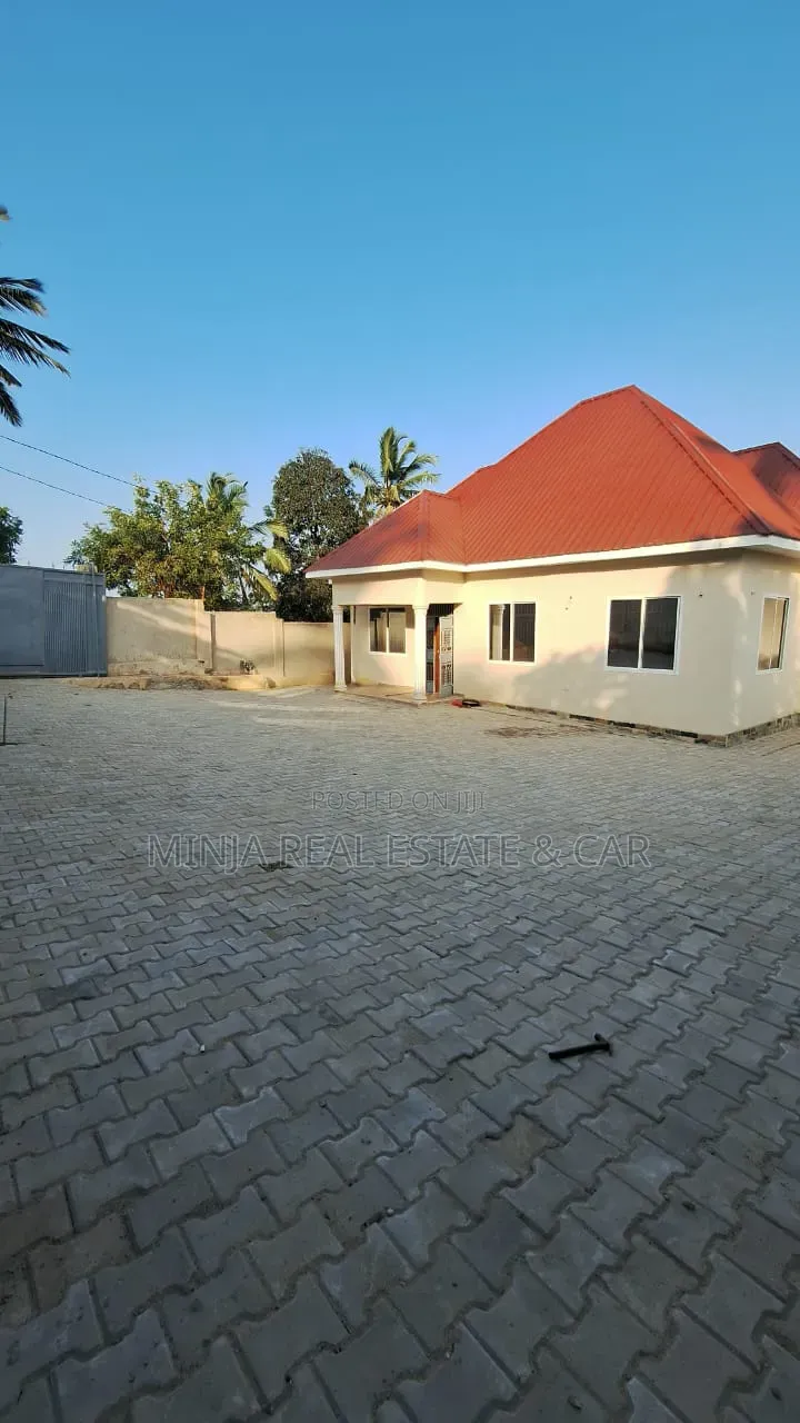 3bdrm House in Goba for sale in Goba