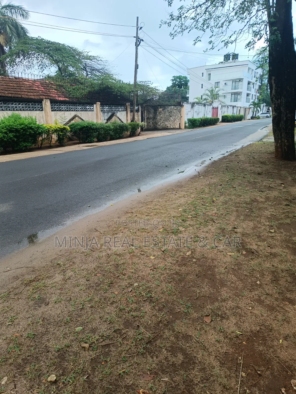 Commercial Plot for Sale in the Oysterbay Guinea Avenue in Oyster Bay