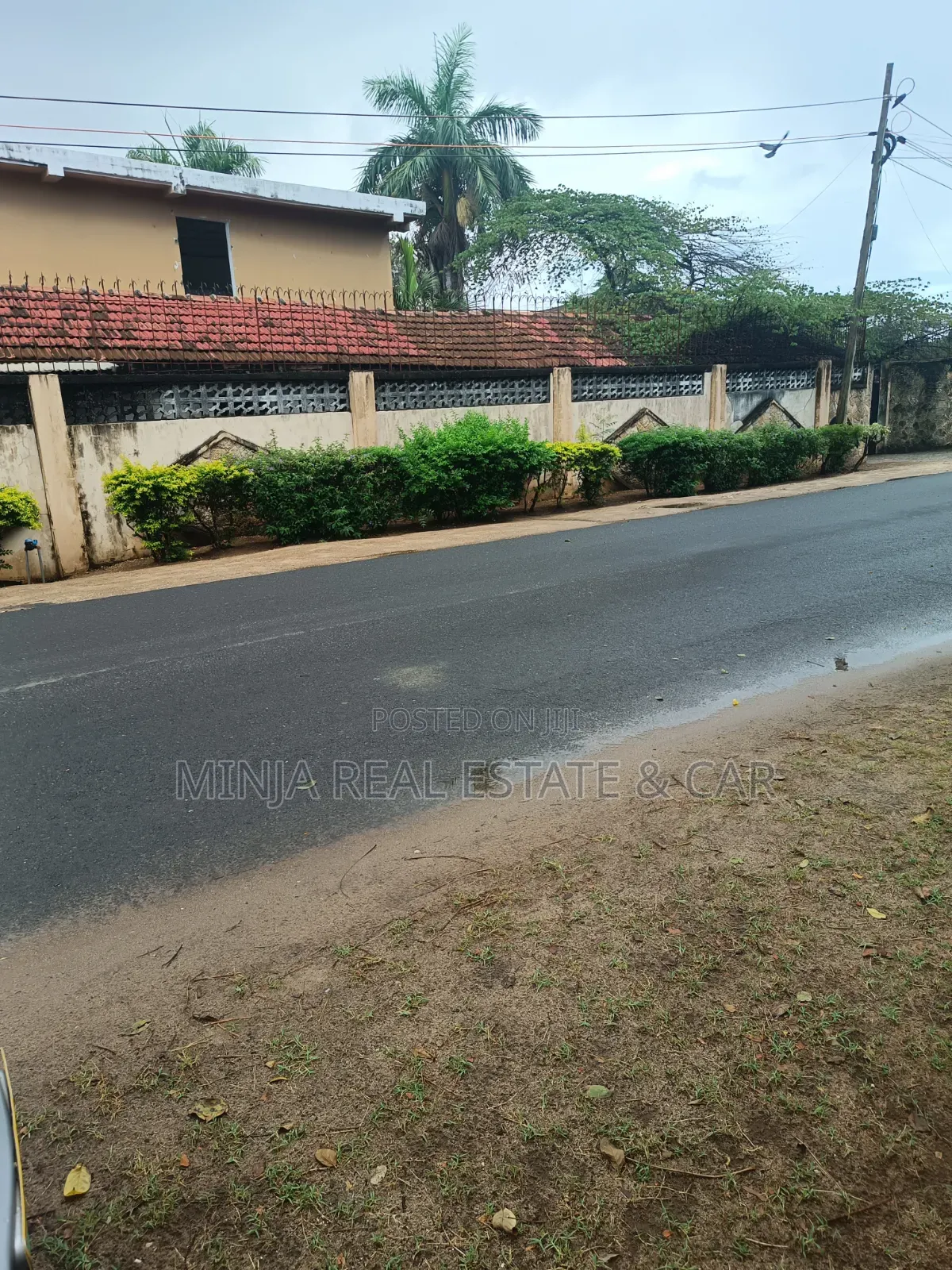 Commercial Plot for Sale in the Oysterbay Guinea Avenue in Oyster Bay