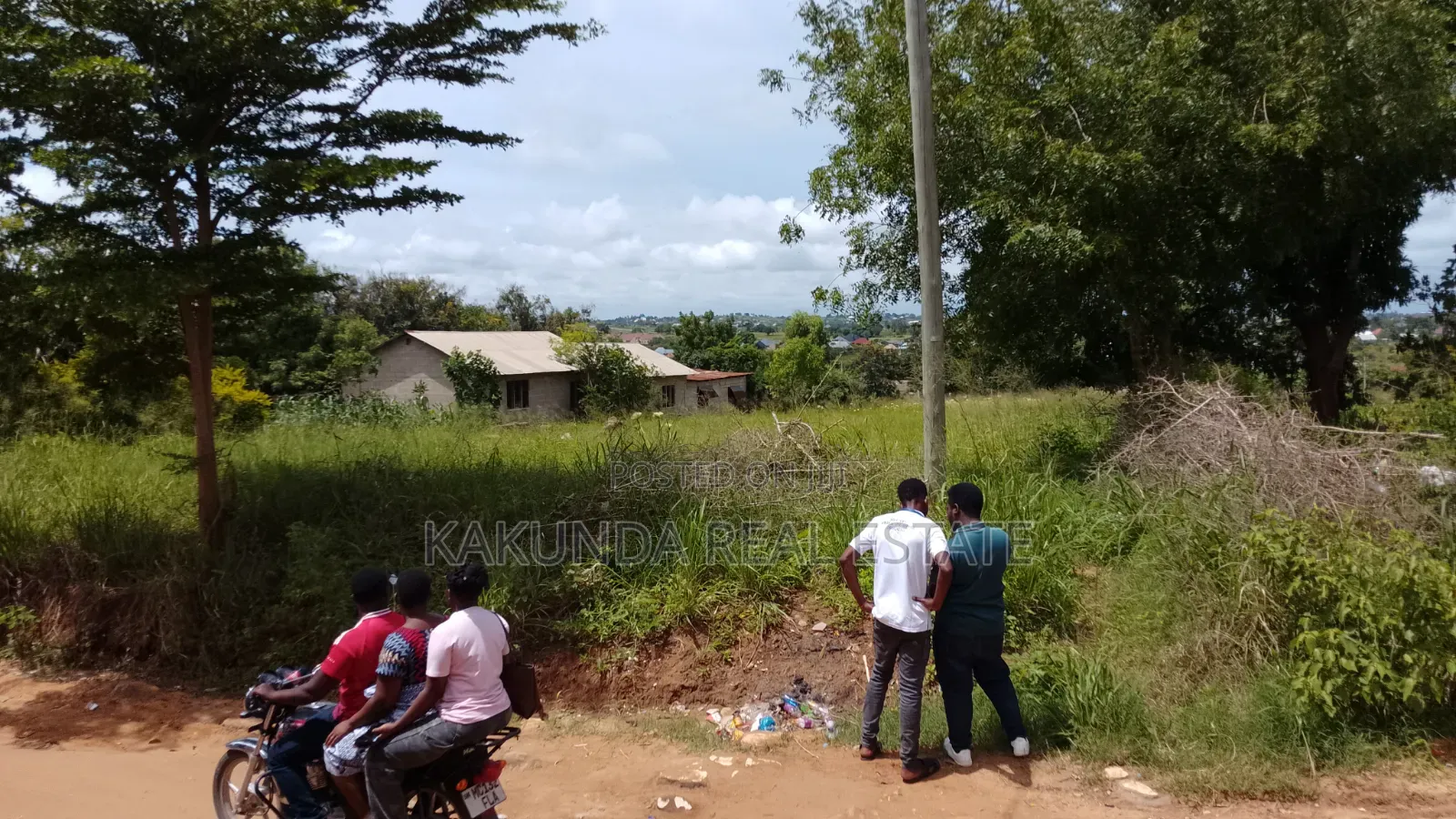 Offa PATA Kiwanja SQM 619 Kwa Badala Ya M30 Kibaha Lulanzi in Maili Mmoja