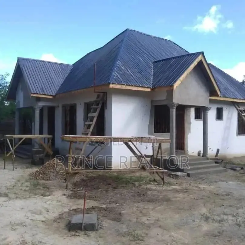 Hoooouse for Sale in Kigamboni