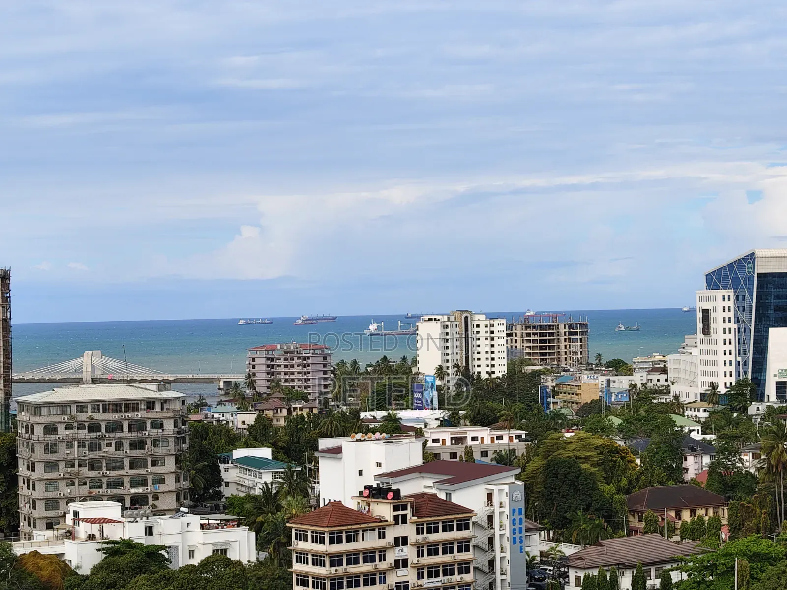 Furnished 4bdrm Apartment in Upanga West for rent in Upanga West