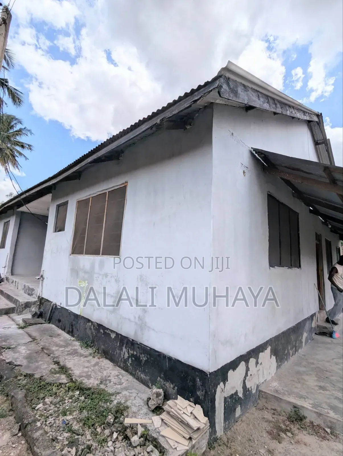 9bdrm House in Nzega Street, Ukonga for sale in Ukonga