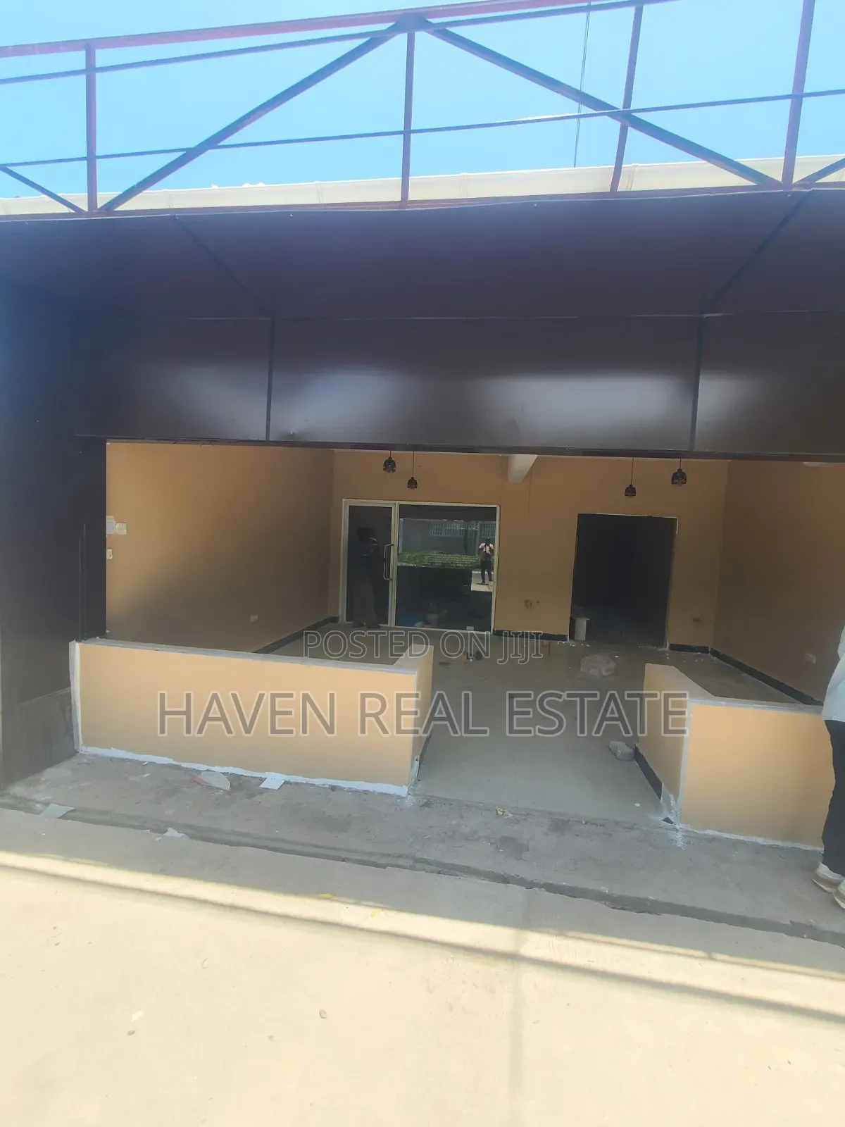 Commercial Space for Rent at Oyster Bay in Oyster Bay