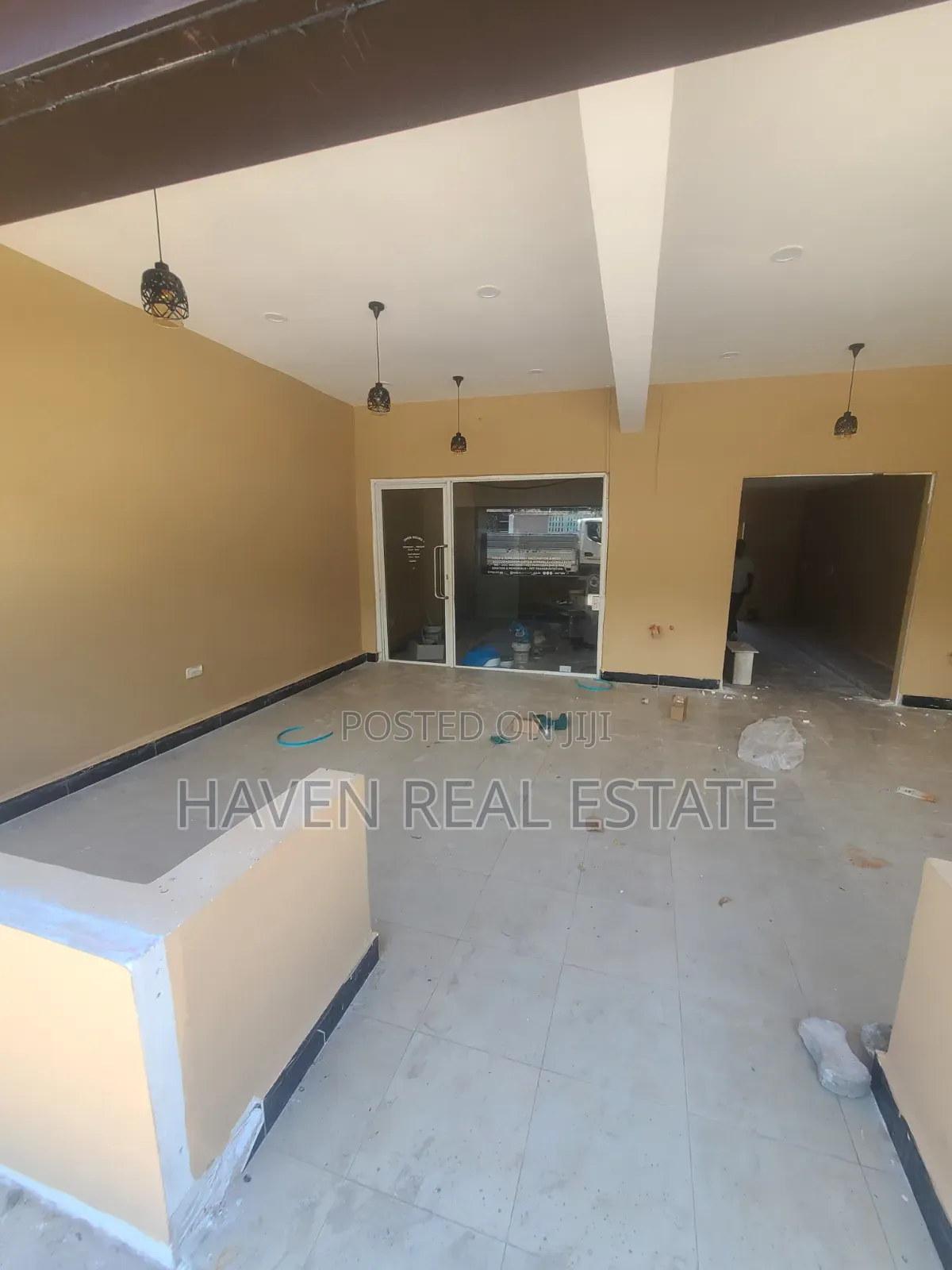 Commercial Space for Rent at Oyster Bay in Oyster Bay