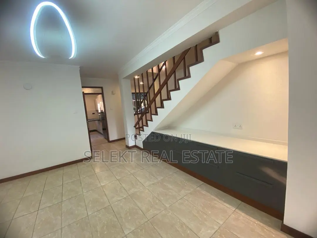 4bdrm Villa in Oyster Bay for rent in Oyster Bay