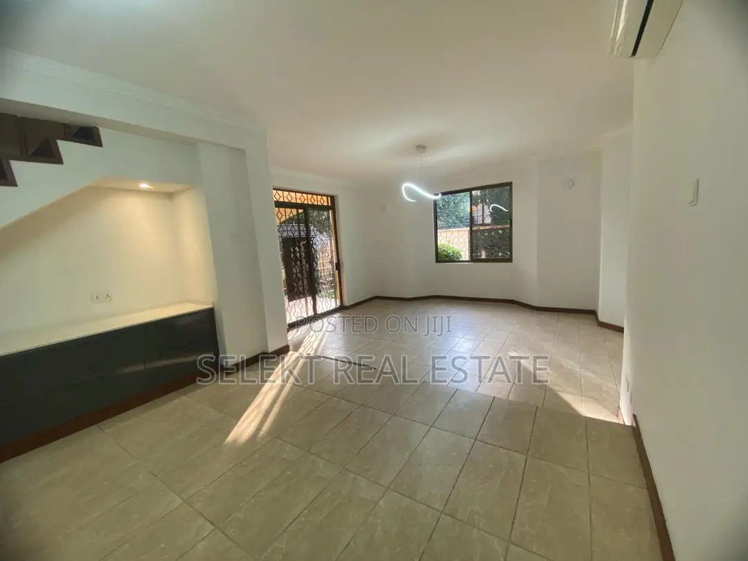 4bdrm Villa in Oyster Bay for rent in Oyster Bay