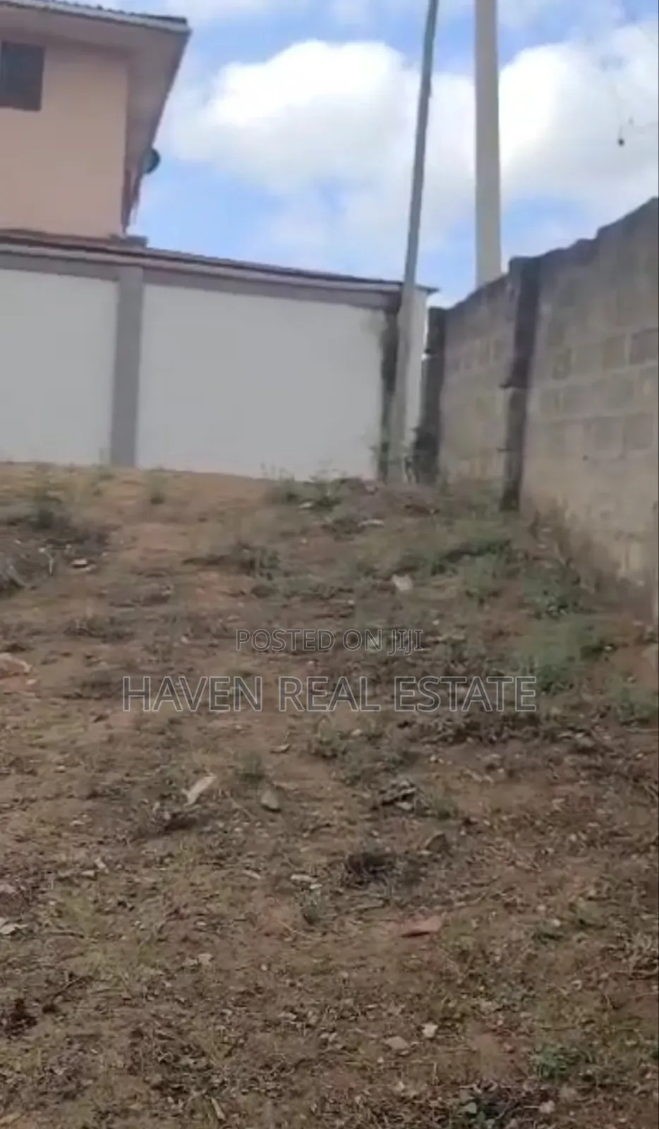 Comercial Plot Inatizama Main Road Inauzwa Kimara Stop Over in Kimara