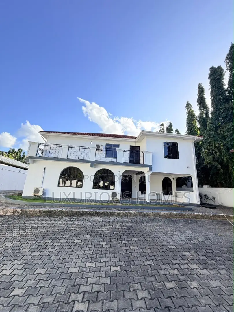 14 Bedrooms Office House for Rent – Masaki in Masaki