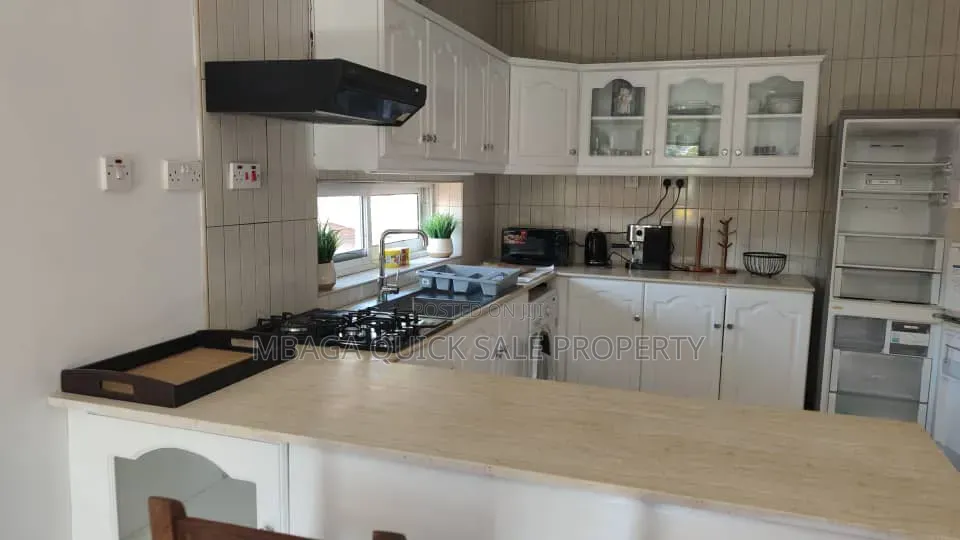 Furnished 2bdrm Apartment in Oyster Bay for rent in Oyster Bay