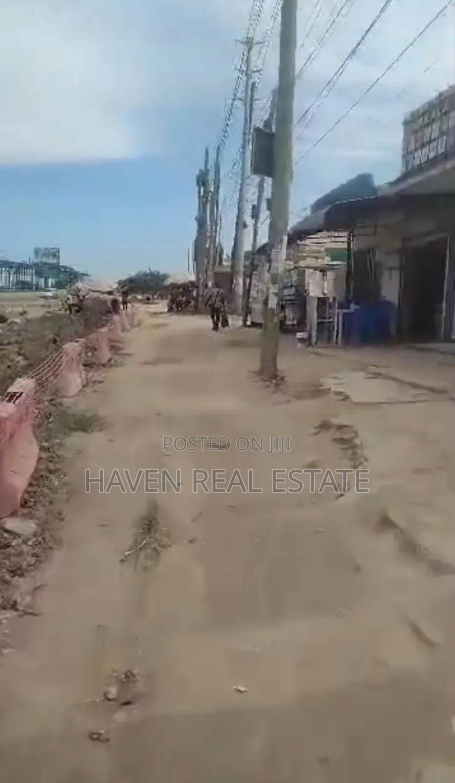 Commercial Plot Inatizama Main Road Inauzwa Mbezi Beach in Mbezi Beach