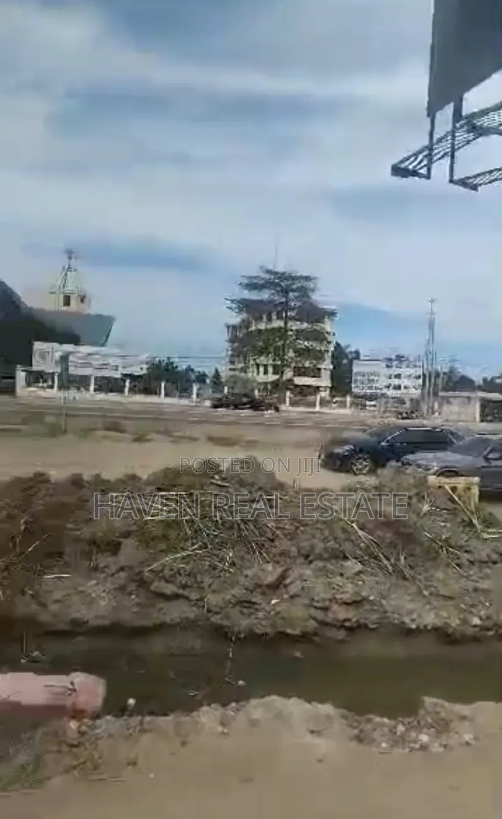 Commercial Plot Inatizama Main Road Inauzwa Mbezi Beach in Mbezi Beach