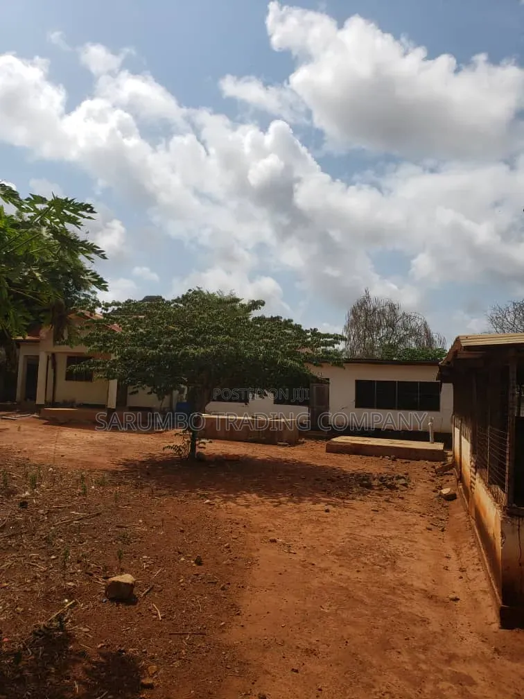 Kiwanja Kinauzwa Tegeta Wazo in Mbezi Beach
