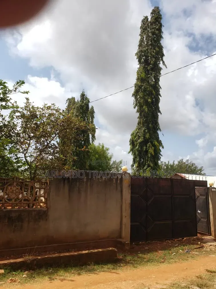 Kiwanja Kinauzwa Tegeta Wazo in Mbezi Beach