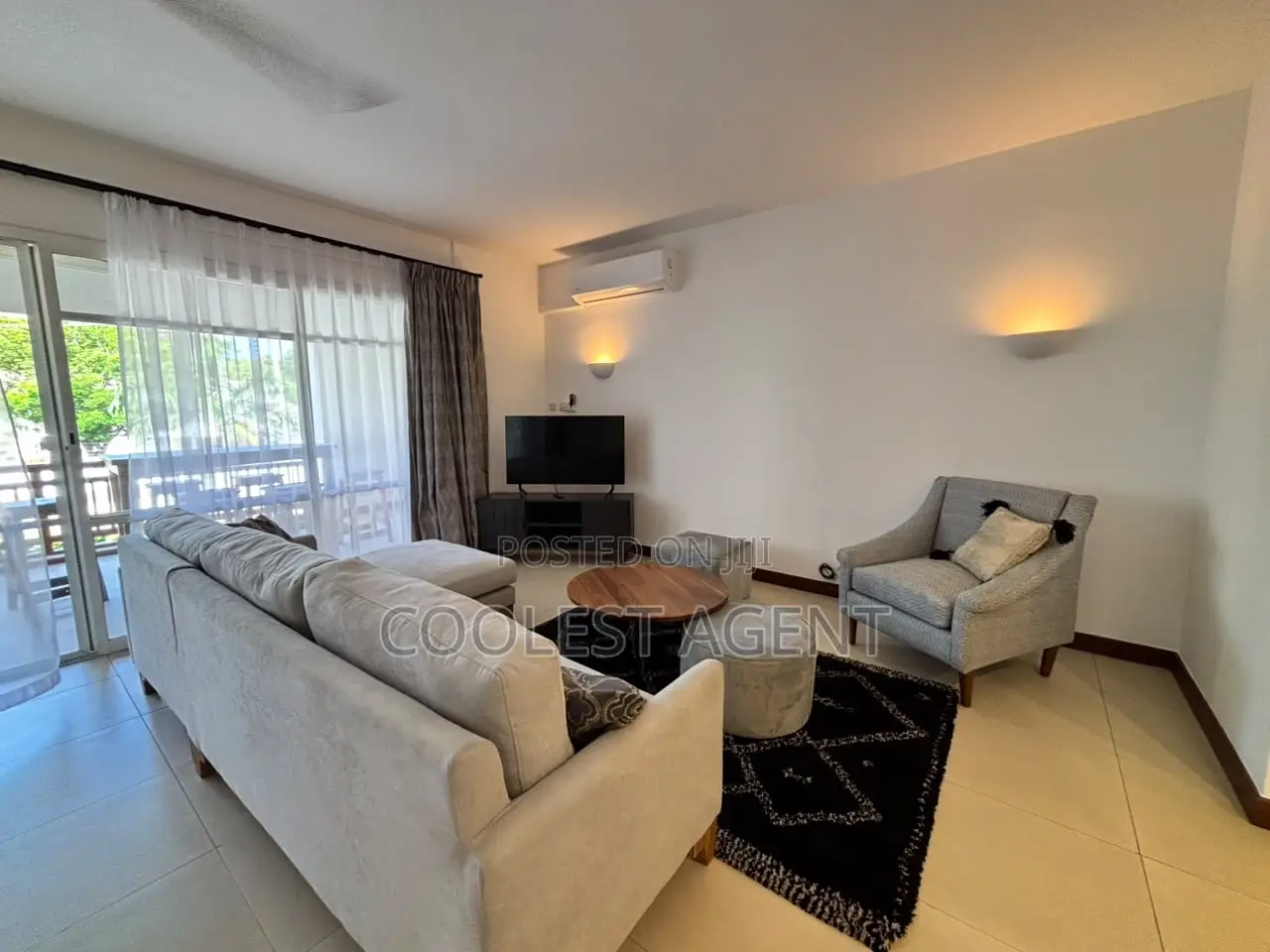 Furnished 4bdrm Villa in Coolest Estate, Oyster Bay for rent in Oyster Bay
