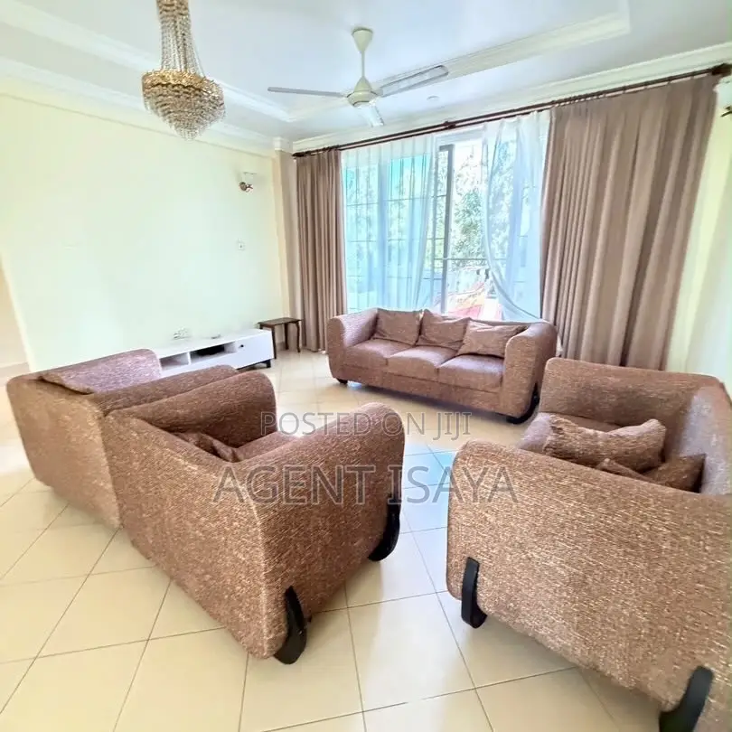 Furnished 3bdrm Apartment in Oyster Bay for rent in Oyster Bay