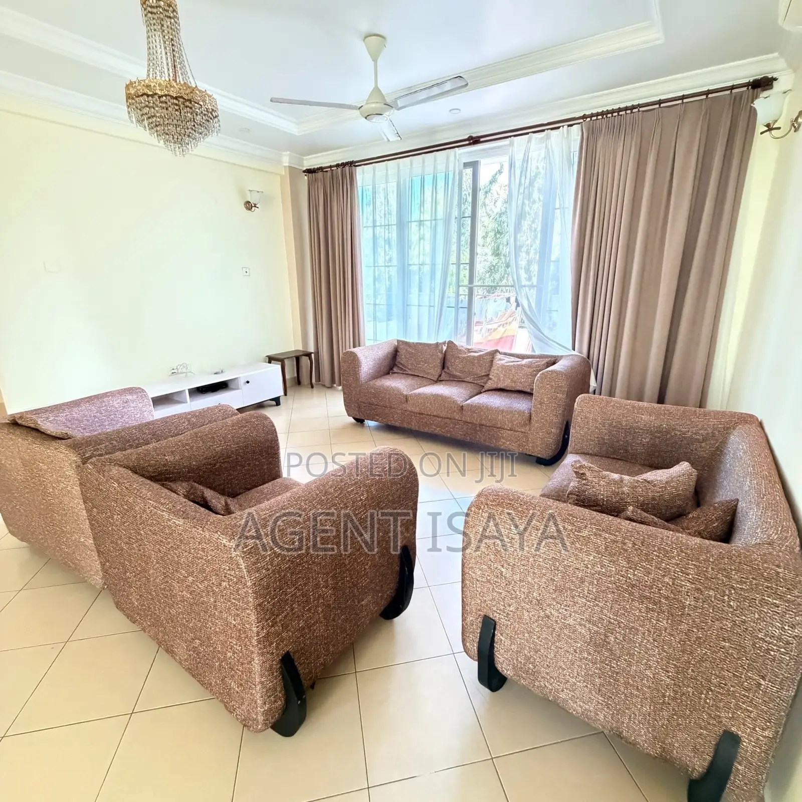 Furnished 3bdrm Apartment in Oyster Bay for rent in Oyster Bay