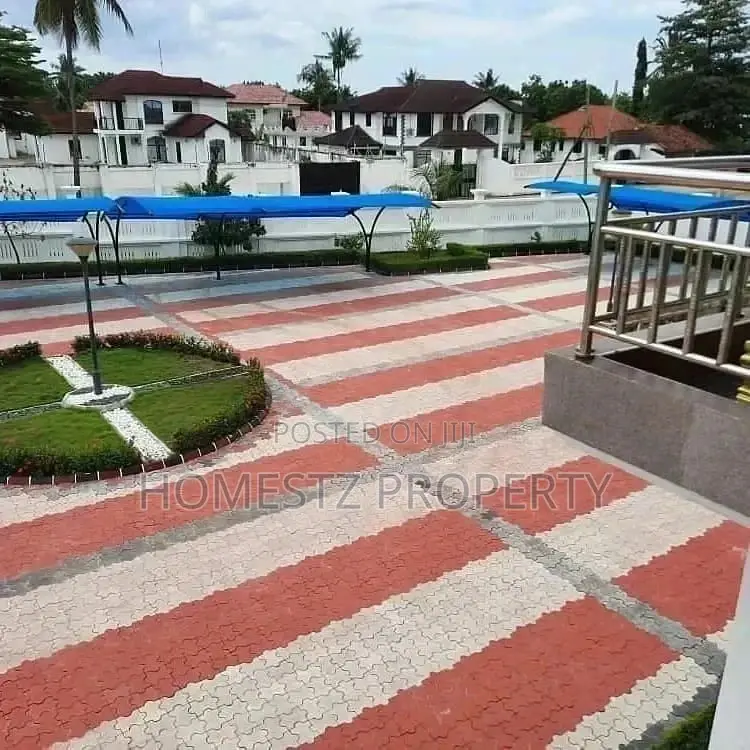1bil . ( House for Sale ) Ununio. in Mbezi