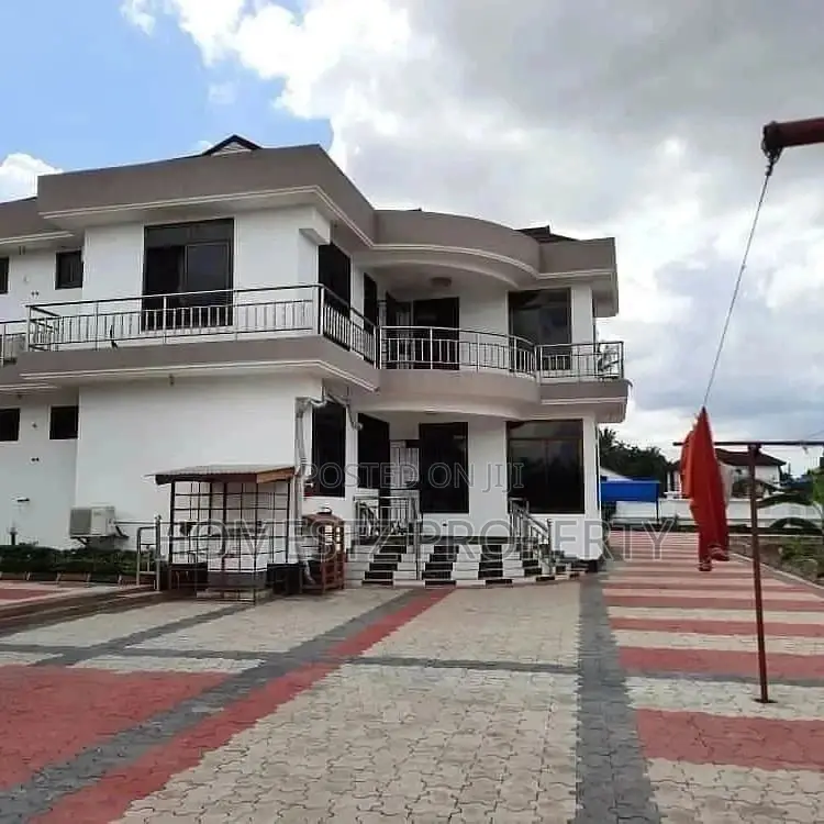 1bil . ( House for Sale ) Ununio. in Mbezi