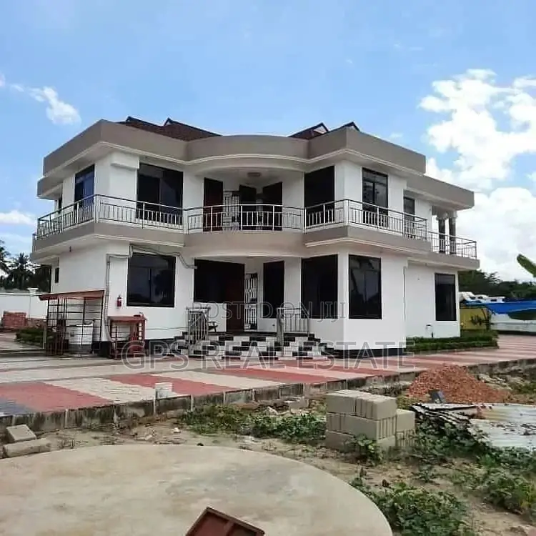 1bil . ( House for Sale ) Ununio. in Mbezi