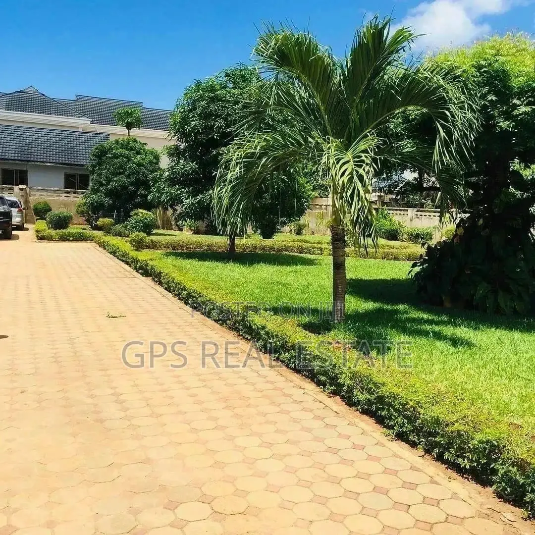 600mil ( Plot for Sale ) Mbezi Beach Ramada in Mbezi