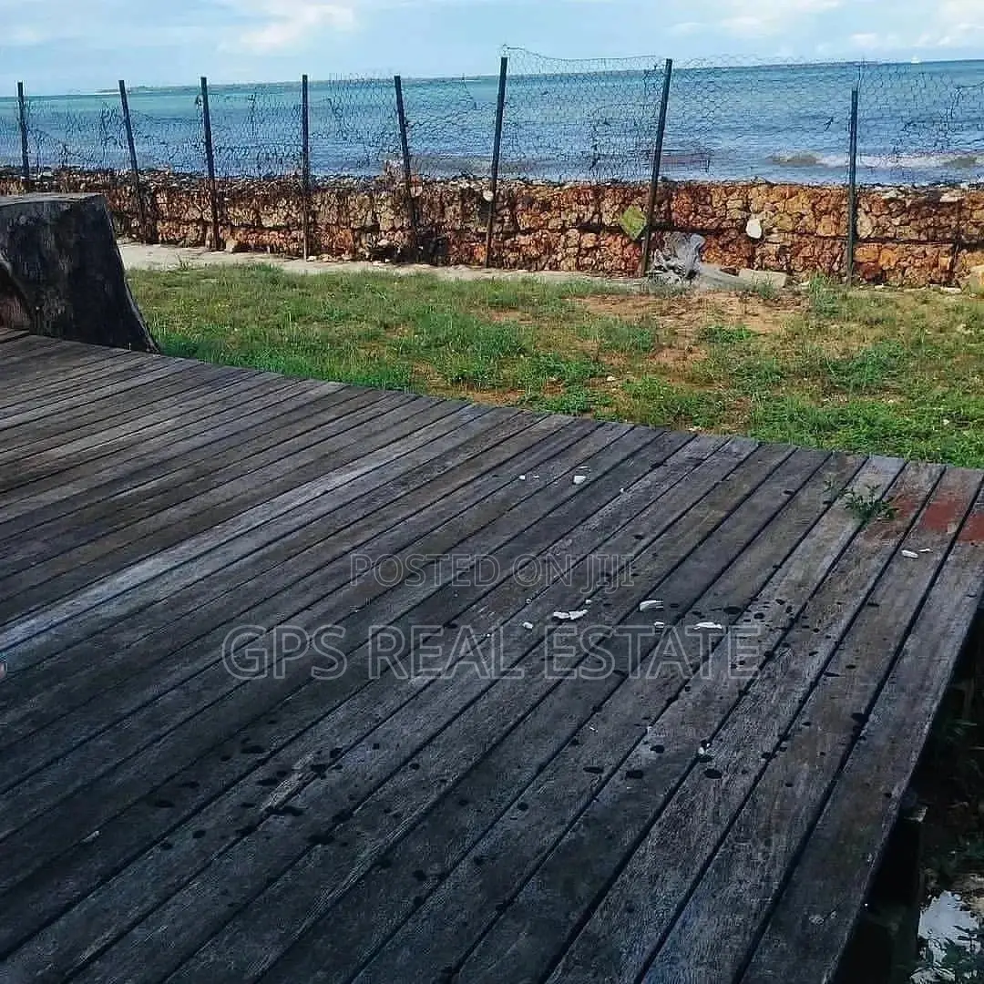 600mil ( Beach Plot for Sale ) .# in Kinondoni