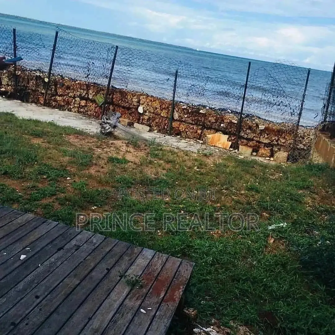 600mil ( Beach Plot for Sale ) .# in Kinondoni