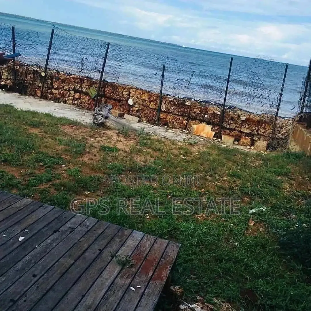 600mil ( Beach Plot for Sale ) .# in Kinondoni