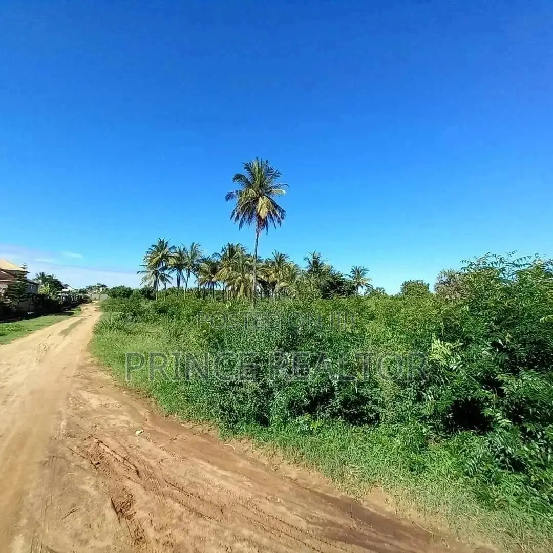 85mil ( Plot for Sale At in Kigamboni