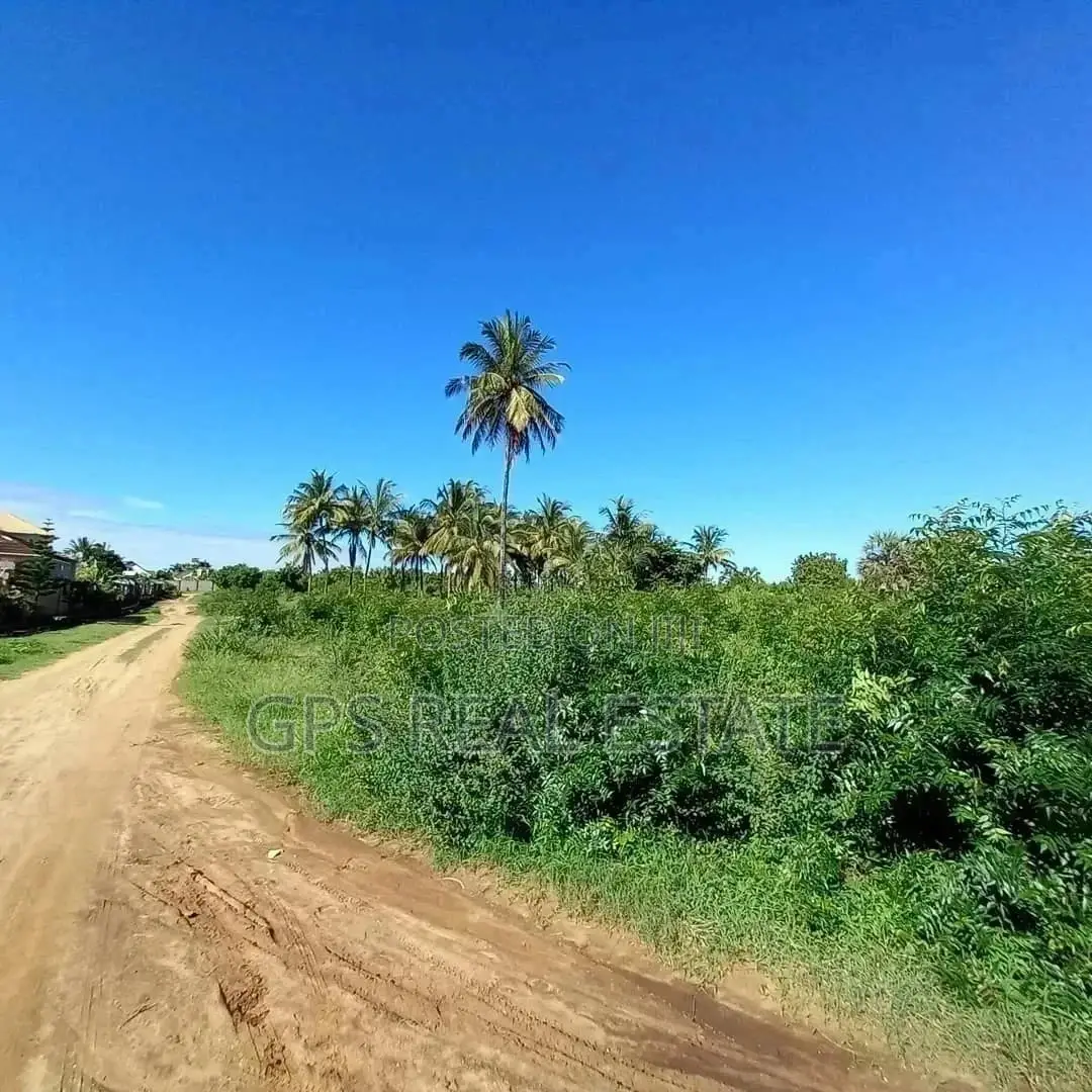 85mil ( Plot for Sale At in Kigamboni