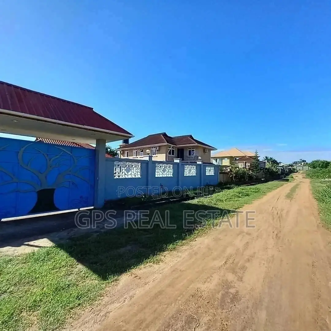 85mil ( Plot for Sale At in Kigamboni