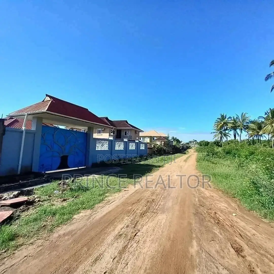 85mil ( Plot for Sale At in Kigamboni