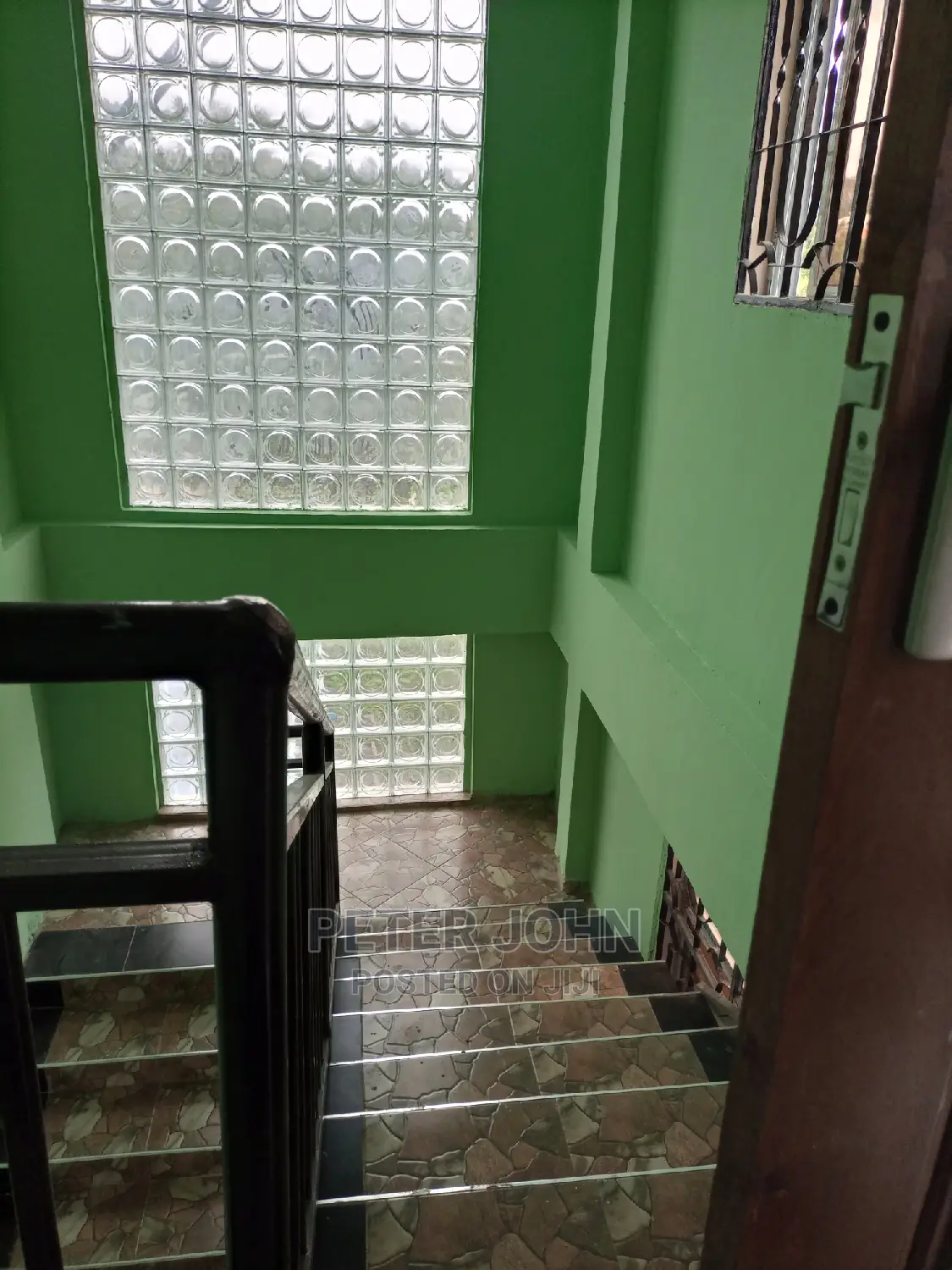 2bedrooms,Livingroom,Kitchen,Master Publi Toilet's in Kinondoni