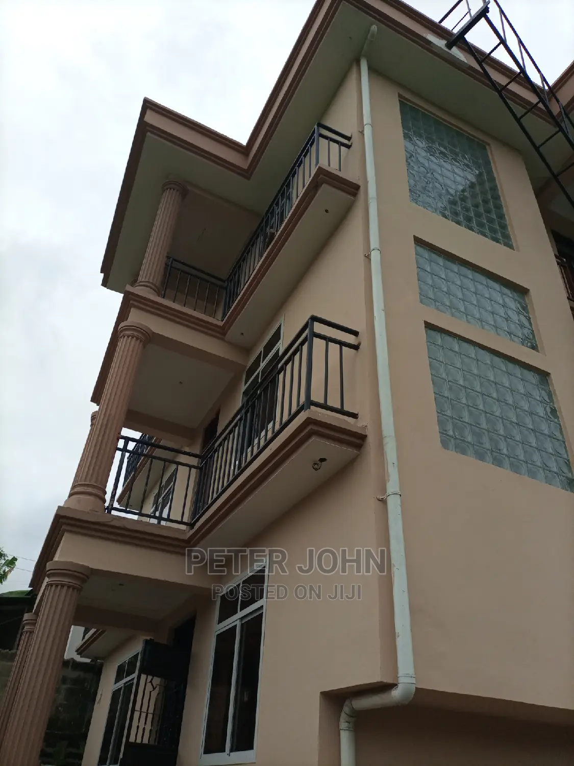 2bedrooms,Livingroom,Kitchen,Master Publi Toilet's in Kinondoni