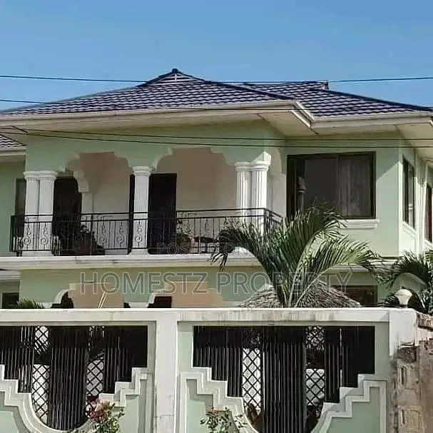 380mil ( House for Sale ) #% in Kinondoni