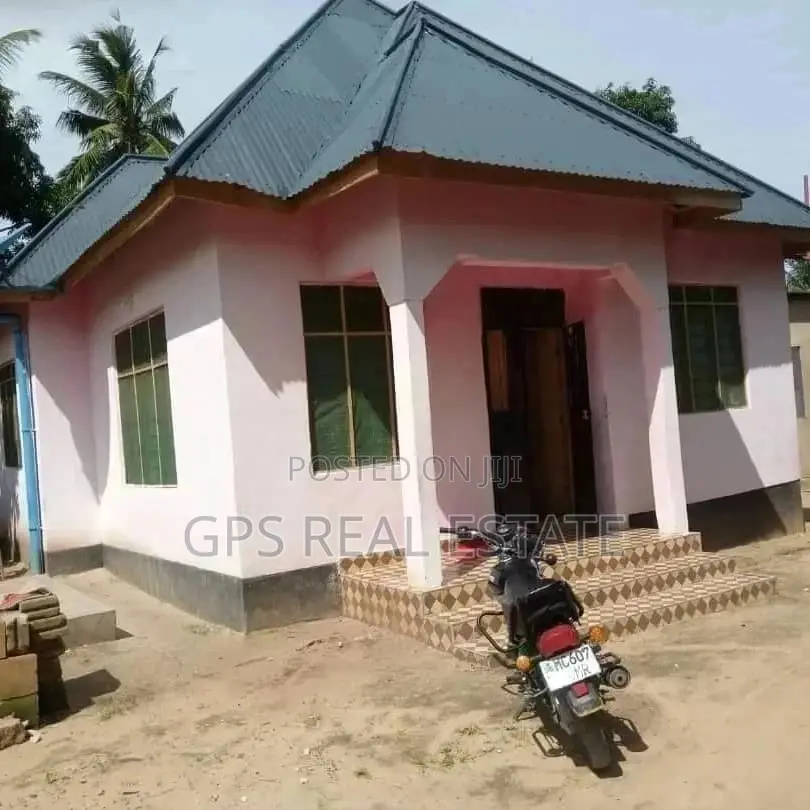 House For Sale In Kigamboni  in Kinondoni