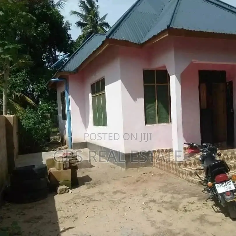 House For Sale In Kigamboni  in Kinondoni